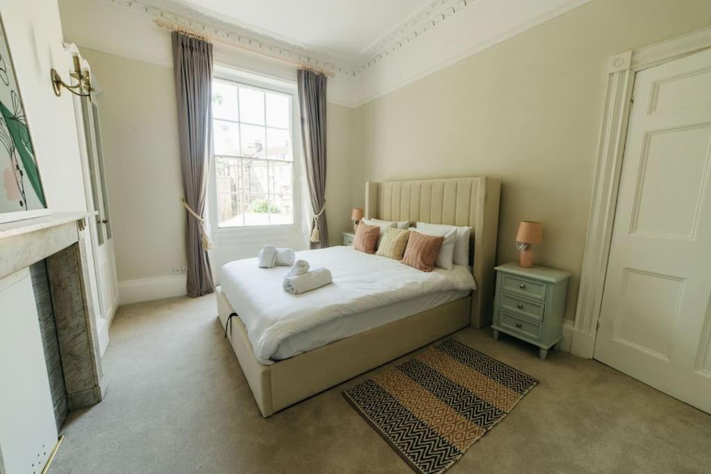 Luxury, Central, Sun-Filled 3 Bed Haven In Bath Bagian luar foto
